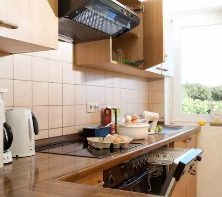 Lägenhet Strandkorb-wohnung-nr-8 Staberdorf