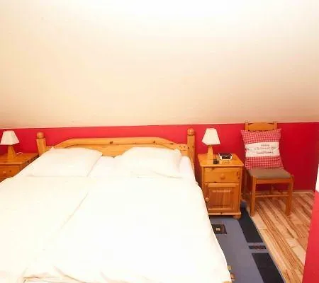 Lägenhet Strandkorb-wohnung-nr-8 Staberdorf
